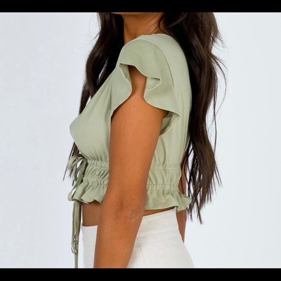 ISO : PRINCESS POLLY TOPS - Picture 3 of 6